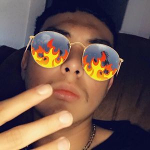 Meet your Posher, Alex